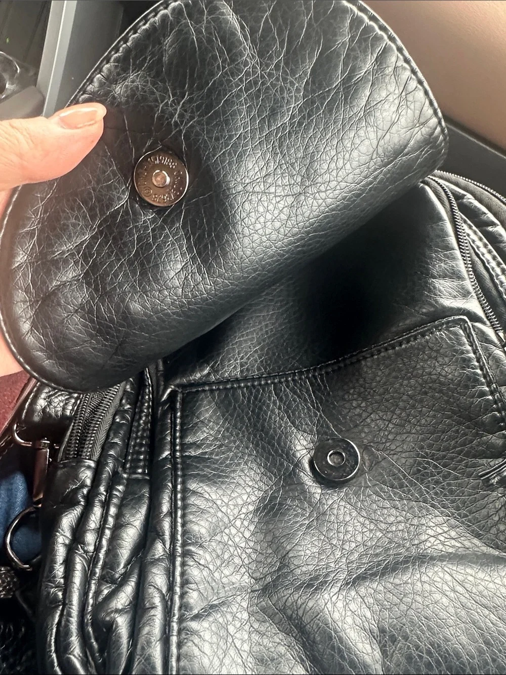 N/A stylish black